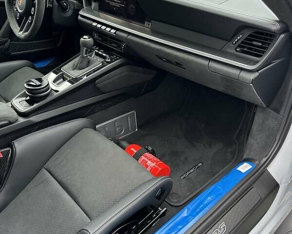 Серый Порше 911, объемом двигателя 4 л и пробегом 1 тыс. км за 398000 $, фото 35 на Automoto.ua