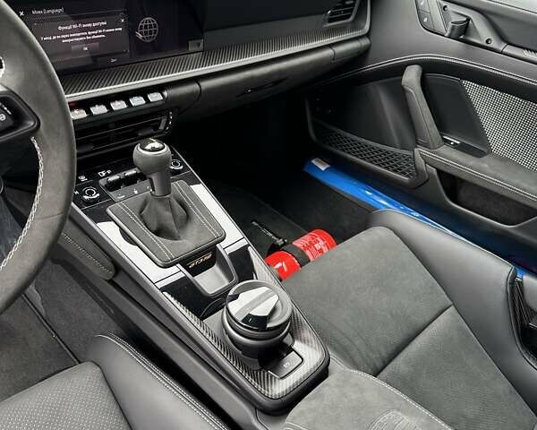 Серый Порше 911, объемом двигателя 4 л и пробегом 1 тыс. км за 398000 $, фото 31 на Automoto.ua