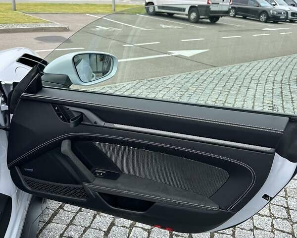 Серый Порше 911, объемом двигателя 4 л и пробегом 1 тыс. км за 398000 $, фото 36 на Automoto.ua