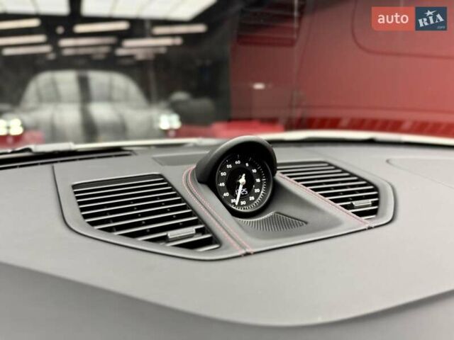 Серый Порше 911, объемом двигателя 3.6 л и пробегом 1 тыс. км за 297700 $, фото 31 на Automoto.ua