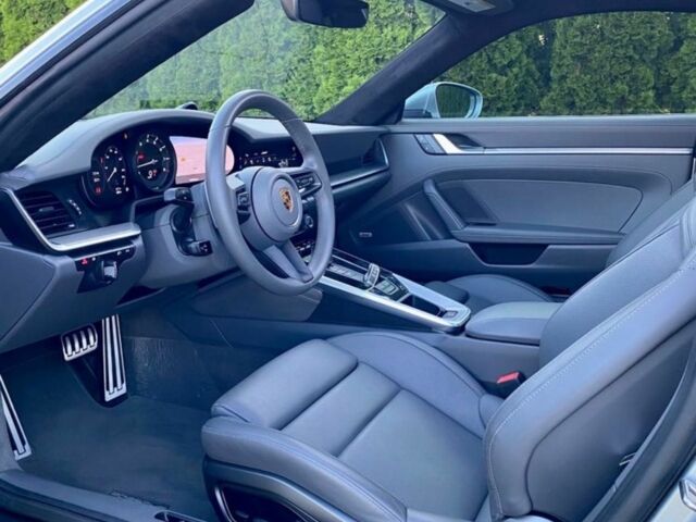 Серый Порше 911, объемом двигателя 0 л и пробегом 10 тыс. км за 131409 $, фото 6 на Automoto.ua