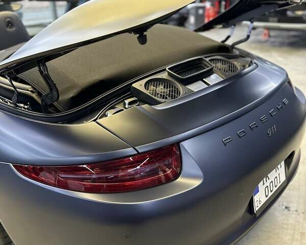Синий Порше 911, объемом двигателя 0 л и пробегом 74 тыс. км за 89000 $, фото 17 на Automoto.ua