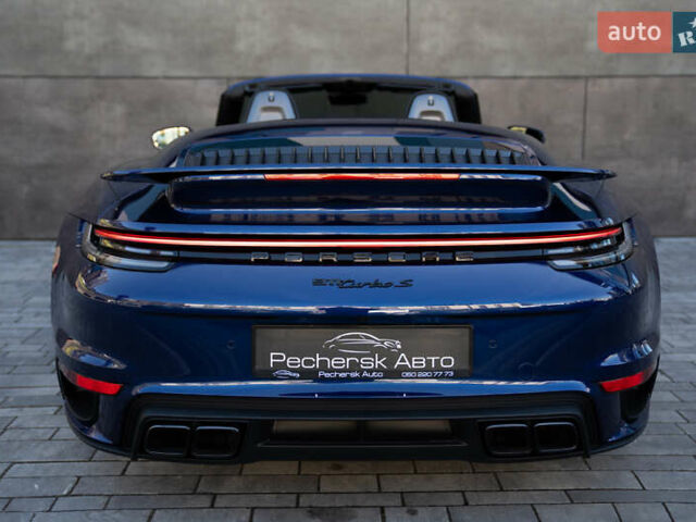 Синий Порше 911, объемом двигателя 3.75 л и пробегом 1 тыс. км за 333000 $, фото 12 на Automoto.ua