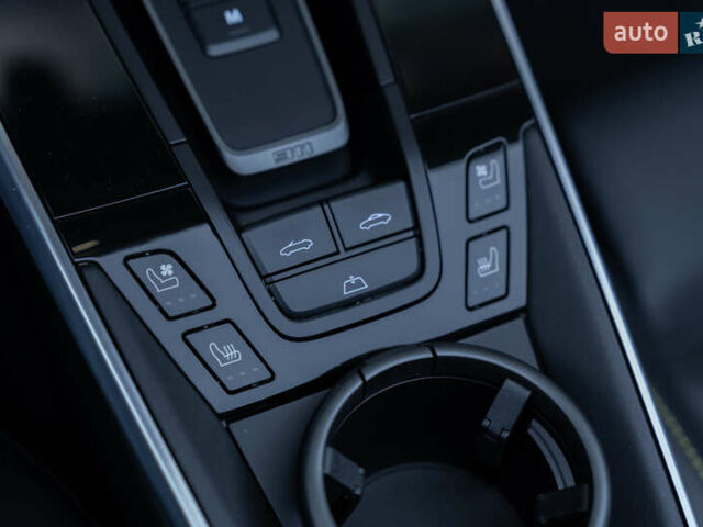 Синий Порше 911, объемом двигателя 3.75 л и пробегом 2 тыс. км за 329000 $, фото 26 на Automoto.ua