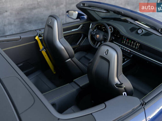 Синий Порше 911, объемом двигателя 3.75 л и пробегом 2 тыс. км за 329000 $, фото 30 на Automoto.ua