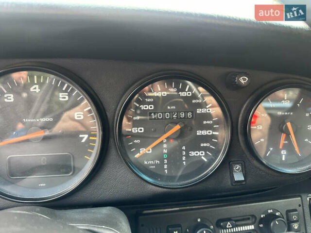 Синий Порше 911, объемом двигателя 3.6 л и пробегом 100 тыс. км за 125000 $, фото 12 на Automoto.ua