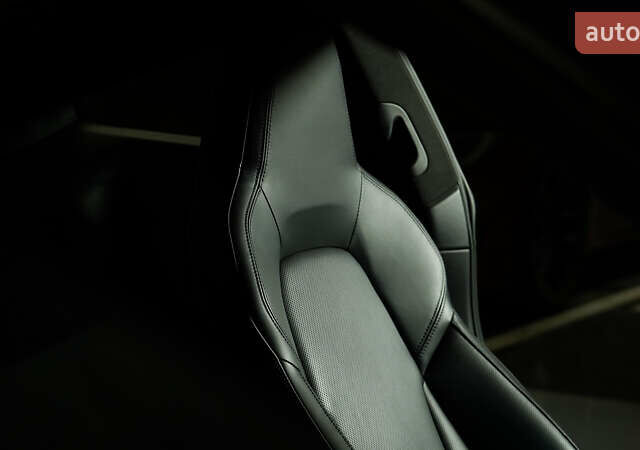 Синий Порше 911, объемом двигателя 2.98 л и пробегом 26 тыс. км за 180000 $, фото 11 на Automoto.ua