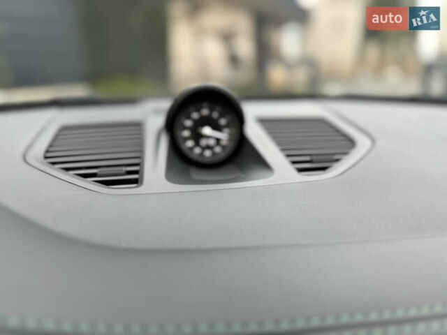 Зеленый Порше 911, объемом двигателя 2.98 л и пробегом 70 тыс. км за 119900 $, фото 48 на Automoto.ua