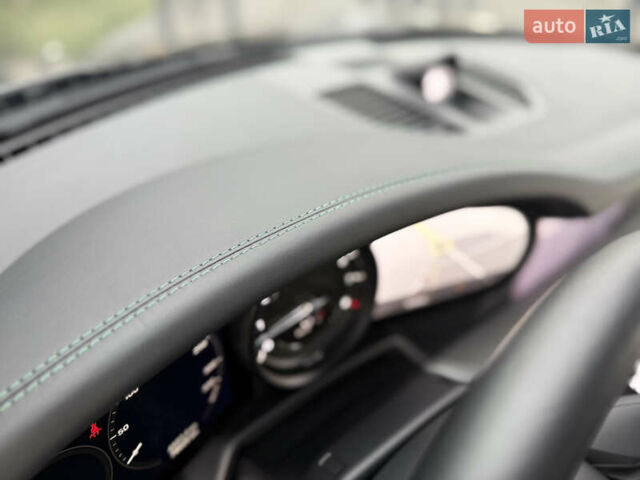 Зеленый Порше 911, объемом двигателя 2.98 л и пробегом 70 тыс. км за 119900 $, фото 34 на Automoto.ua