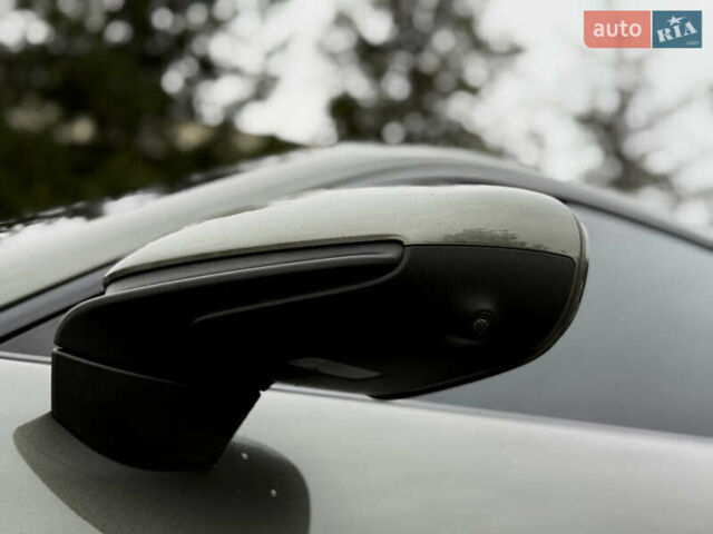 Зеленый Порше 911, объемом двигателя 2.98 л и пробегом 70 тыс. км за 119900 $, фото 15 на Automoto.ua