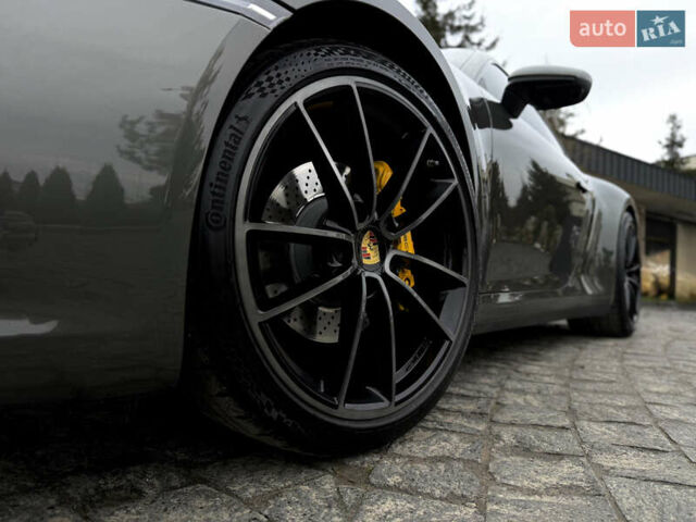 Зеленый Порше 911, объемом двигателя 2.98 л и пробегом 70 тыс. км за 119900 $, фото 8 на Automoto.ua