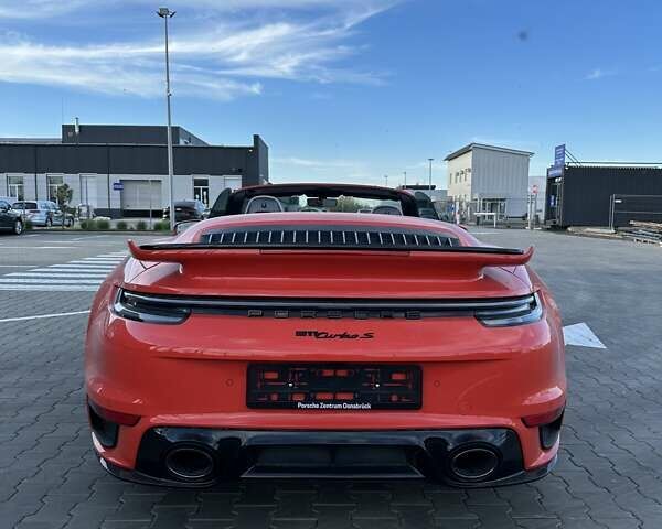 Оранжевый Порше 911, объемом двигателя 3.75 л и пробегом 11 тыс. км за 329800 $, фото 10 на Automoto.ua