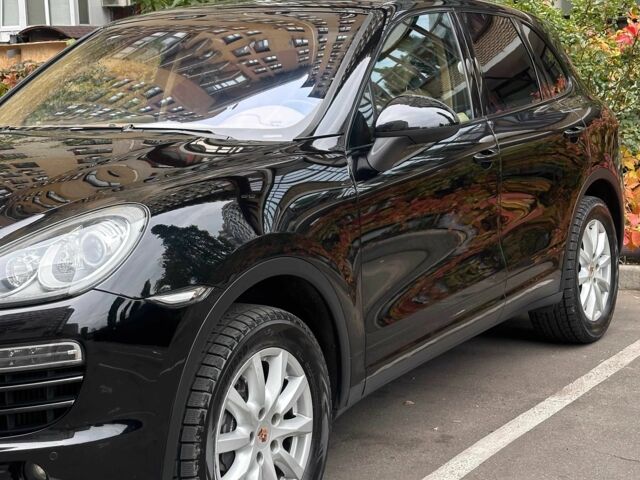 Черный Порше 959, объемом двигателя 3 л и пробегом 219 тыс. км за 25500 $, фото 13 на Automoto.ua