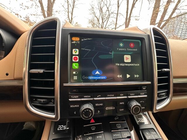 Черный Порше 959, объемом двигателя 3 л и пробегом 219 тыс. км за 25500 $, фото 9 на Automoto.ua