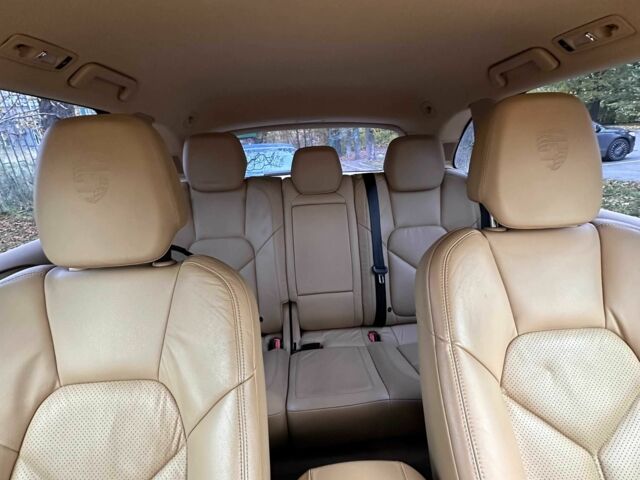 Черный Порше 959, объемом двигателя 3 л и пробегом 219 тыс. км за 25500 $, фото 14 на Automoto.ua