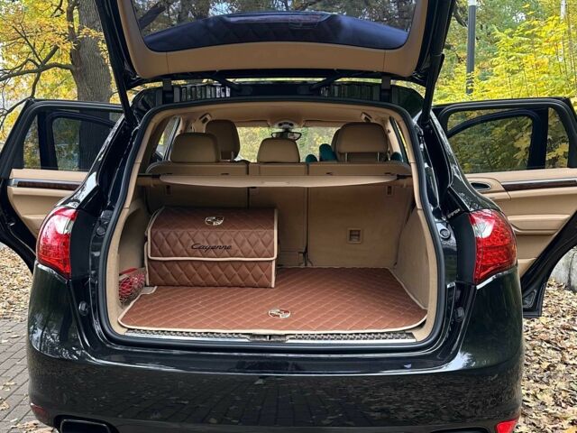 Черный Порше 959, объемом двигателя 3 л и пробегом 219 тыс. км за 25500 $, фото 5 на Automoto.ua