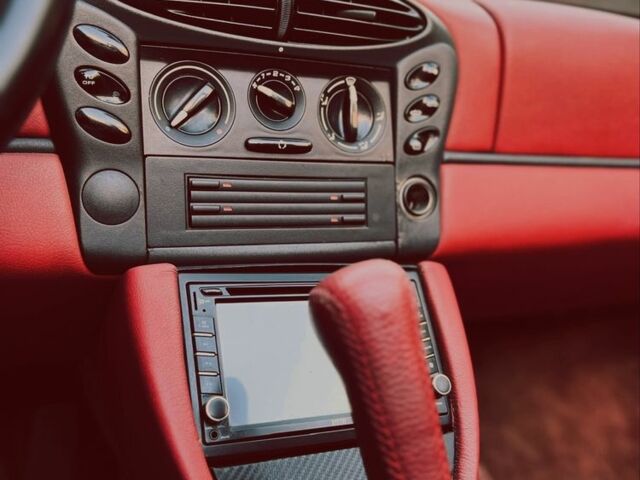 Белый Порше Бокстер, объемом двигателя 2.7 л и пробегом 145 тыс. км за 18999 $, фото 11 на Automoto.ua