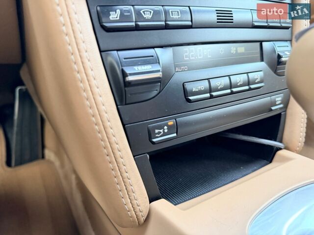 Білий Порше Boxster, об'ємом двигуна 3.44 л та пробігом 92 тис. км за 25999 $, фото 28 на Automoto.ua