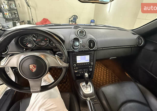 Порше Бокстер 2009 в Одессе на Automoto.ua Белый Порше Бокстер, объемом двигателя 2.89 л и пробегом 208 тыс. км за 27999 $, фото 11 на Automoto.ua