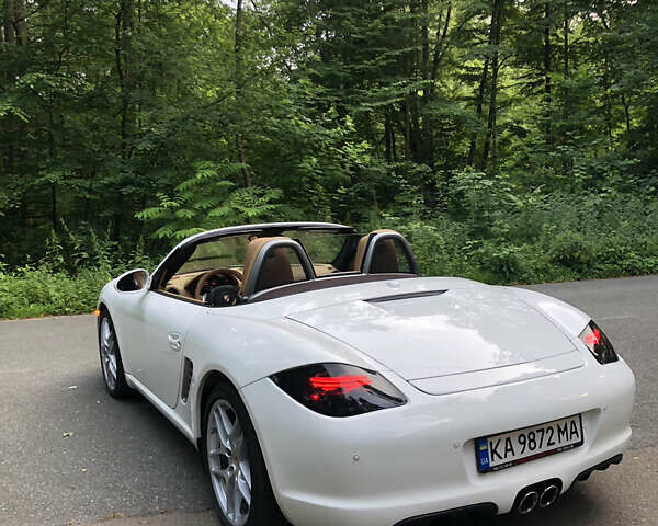 Порше Бокстер 2011 в Киеве на Automoto.ua Белый Порше Бокстер, объемом двигателя 2.89 л и пробегом 111 тыс. км за 32000 $, фото 6 на Automoto.ua