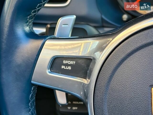 Білий Порше Boxster, об'ємом двигуна 3.44 л та пробігом 121 тис. км за 42500 $, фото 43 на Automoto.ua