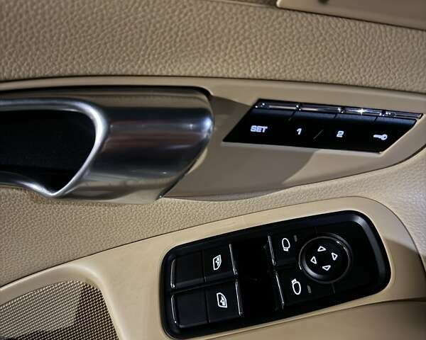 Белый Порше Бокстер, объемом двигателя 1.99 л и пробегом 11 тыс. км за 53500 $, фото 36 на Automoto.ua