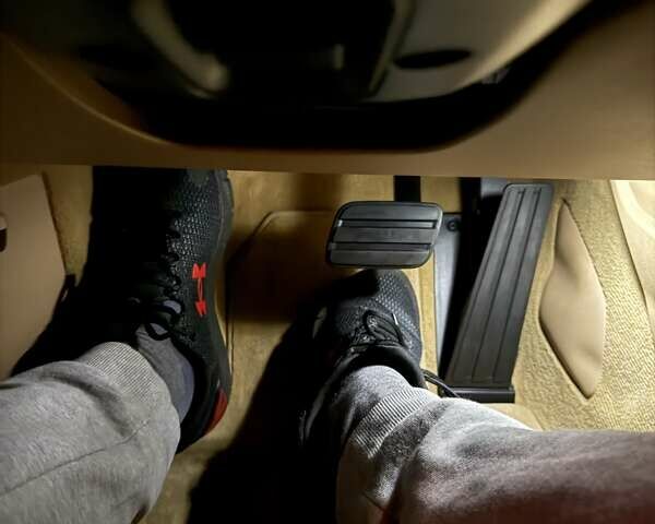 Белый Порше Бокстер, объемом двигателя 1.99 л и пробегом 11 тыс. км за 53500 $, фото 56 на Automoto.ua