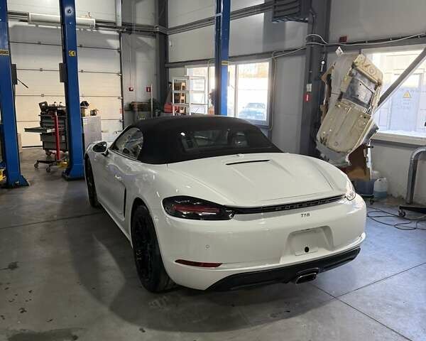 Белый Порше Бокстер, объемом двигателя 1.99 л и пробегом 11 тыс. км за 53500 $, фото 86 на Automoto.ua