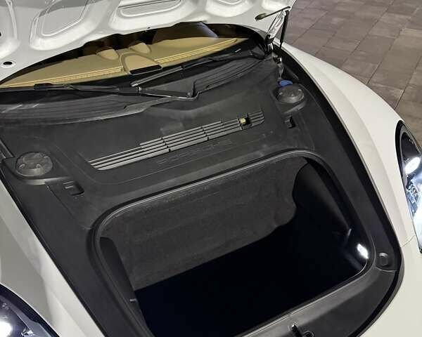 Белый Порше Бокстер, объемом двигателя 1.99 л и пробегом 11 тыс. км за 53500 $, фото 19 на Automoto.ua