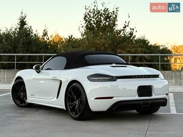 Белый Порше Бокстер, объемом двигателя 2.5 л и пробегом 33 тыс. км за 69500 $, фото 6 на Automoto.ua