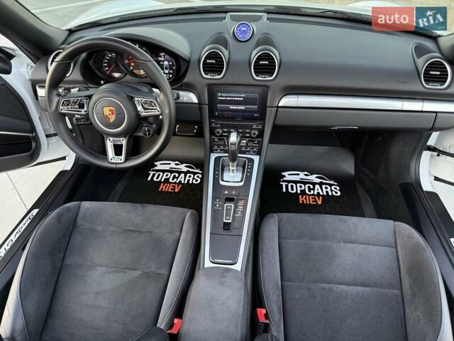 Белый Порше Бокстер, объемом двигателя 2.5 л и пробегом 33 тыс. км за 69500 $, фото 54 на Automoto.ua