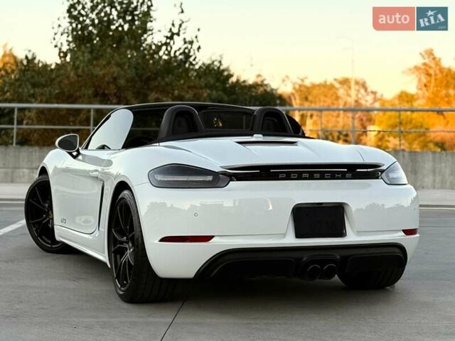 Белый Порше Бокстер, объемом двигателя 2.5 л и пробегом 33 тыс. км за 69500 $, фото 32 на Automoto.ua