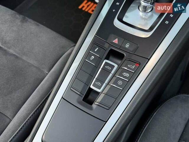 Белый Порше Бокстер, объемом двигателя 2.5 л и пробегом 33 тыс. км за 69500 $, фото 58 на Automoto.ua