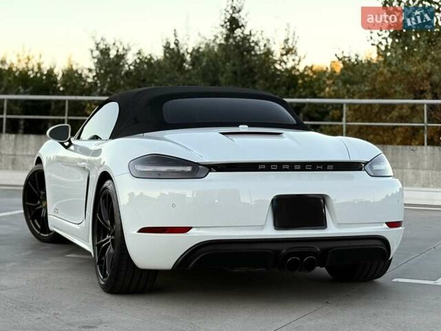 Белый Порше Бокстер, объемом двигателя 2.5 л и пробегом 33 тыс. км за 69500 $, фото 8 на Automoto.ua