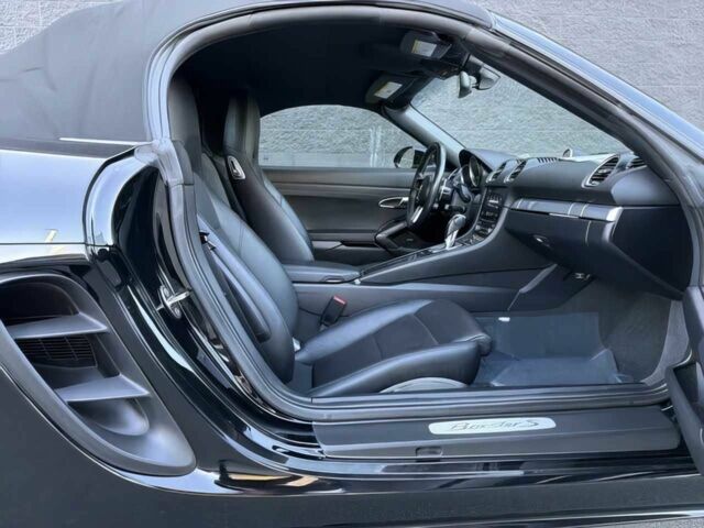 Черный Порше Бокстер, объемом двигателя 2.5 л и пробегом 70 тыс. км за 17000 $, фото 8 на Automoto.ua