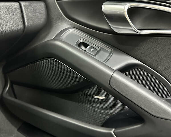 Черный Порше Бокстер, объемом двигателя 2.71 л и пробегом 38 тыс. км за 38900 $, фото 13 на Automoto.ua