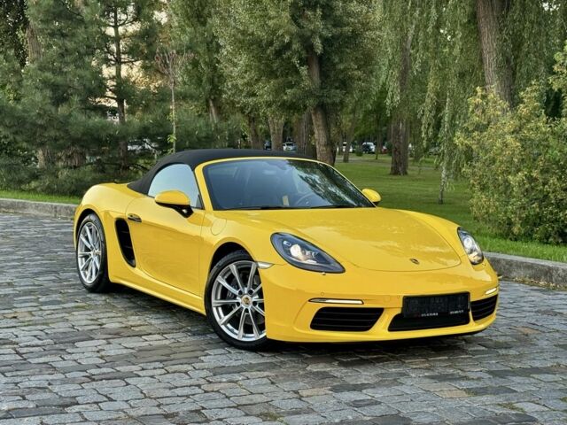 Жовтий Порше Boxster, об'ємом двигуна 2 л та пробігом 28 тис. км за 75555 $, фото 11 на Automoto.ua
