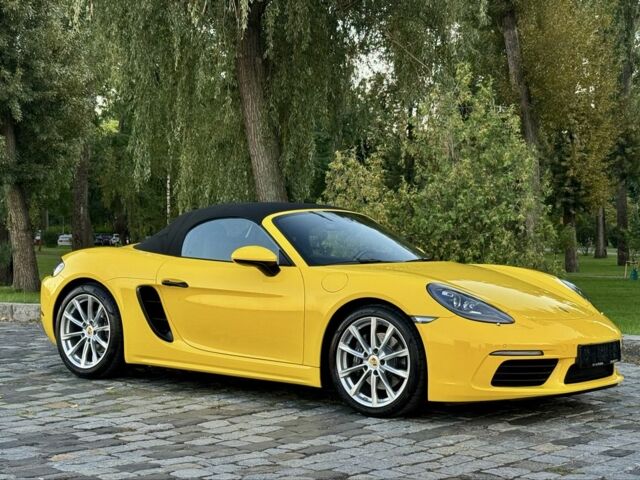 Жовтий Порше Boxster, об'ємом двигуна 2 л та пробігом 28 тис. км за 75555 $, фото 12 на Automoto.ua