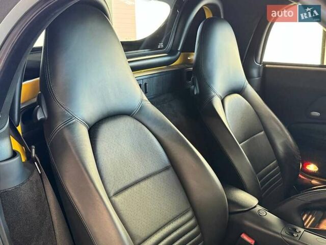 Желтый Порше Бокстер, объемом двигателя 2.69 л и пробегом 49 тыс. км за 24800 $, фото 25 на Automoto.ua