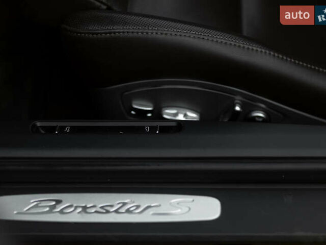 Жовтий Порше Boxster, об'ємом двигуна 3.44 л та пробігом 120 тис. км за 43500 $, фото 28 на Automoto.ua