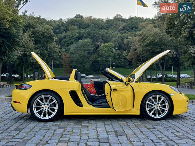 Жовтий Порше Boxster, об'ємом двигуна 1.99 л та пробігом 28 тис. км за 75555 $, фото 14 на Automoto.ua