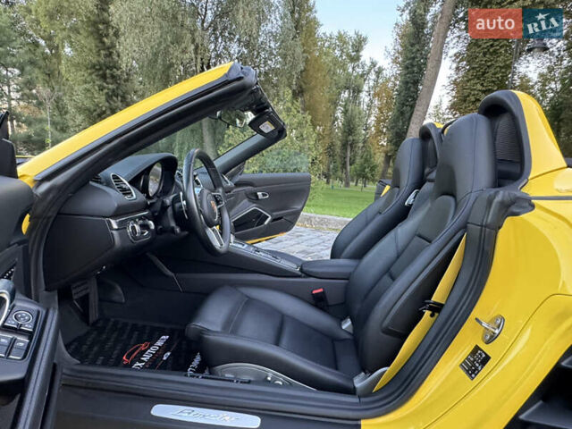 Жовтий Порше Boxster, об'ємом двигуна 1.99 л та пробігом 28 тис. км за 75555 $, фото 47 на Automoto.ua