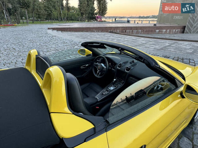 Жовтий Порше Boxster, об'ємом двигуна 1.99 л та пробігом 28 тис. км за 75555 $, фото 54 на Automoto.ua