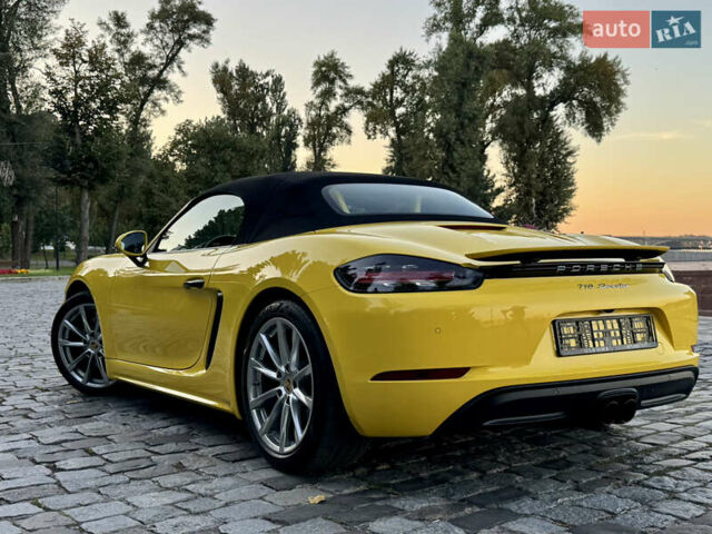 Жовтий Порше Boxster, об'ємом двигуна 1.99 л та пробігом 28 тис. км за 75555 $, фото 126 на Automoto.ua