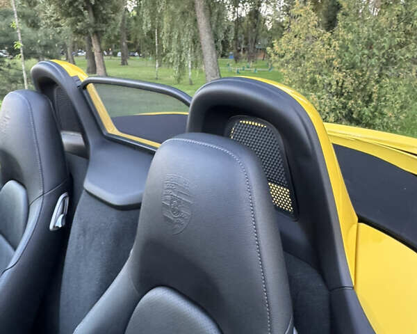 Жовтий Порше Boxster, об'ємом двигуна 1.99 л та пробігом 28 тис. км за 75555 $, фото 51 на Automoto.ua