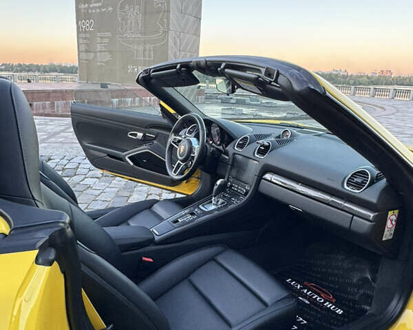 Жовтий Порше Boxster, об'ємом двигуна 1.99 л та пробігом 28 тис. км за 75555 $, фото 41 на Automoto.ua