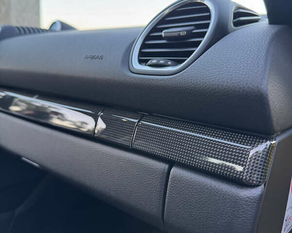 Жовтий Порше Boxster, об'ємом двигуна 1.99 л та пробігом 28 тис. км за 75555 $, фото 32 на Automoto.ua