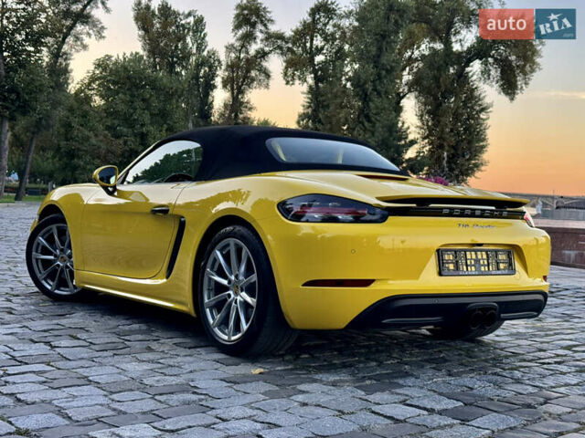 Жовтий Порше Boxster, об'ємом двигуна 1.99 л та пробігом 28 тис. км за 75555 $, фото 8 на Automoto.ua