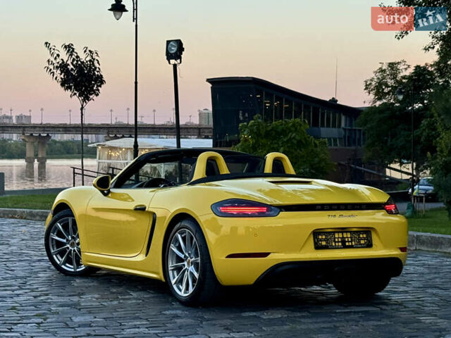 Жовтий Порше Boxster, об'ємом двигуна 1.99 л та пробігом 28 тис. км за 75555 $, фото 12 на Automoto.ua