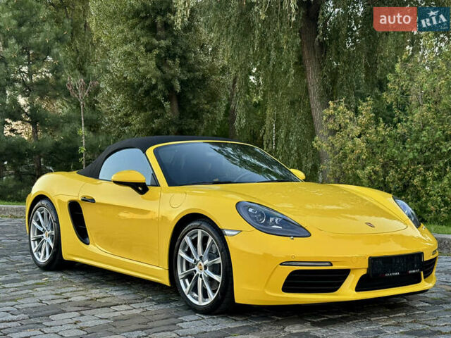 Жовтий Порше Boxster, об'ємом двигуна 1.99 л та пробігом 28 тис. км за 75555 $, фото 160 на Automoto.ua